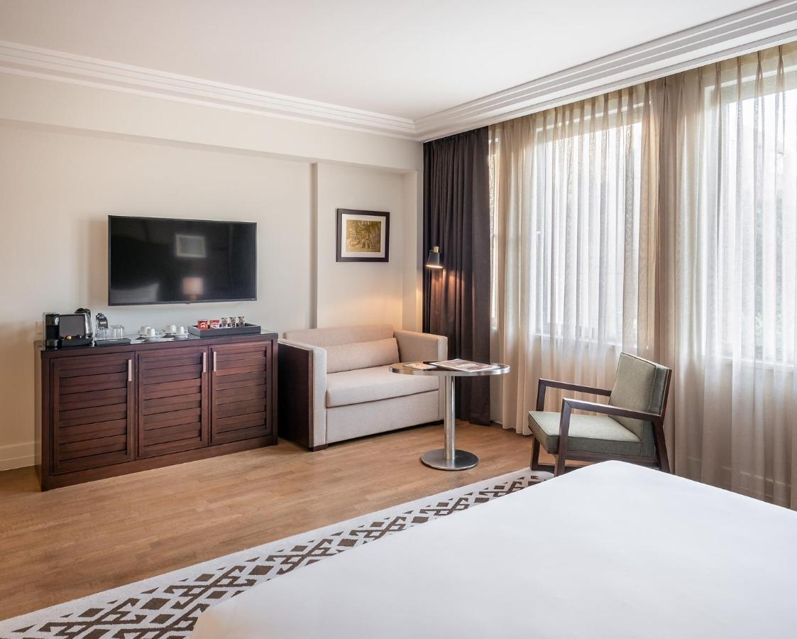 The Stay Boulevard Nisantasi Istanbul Exterior photo A room at the hotel